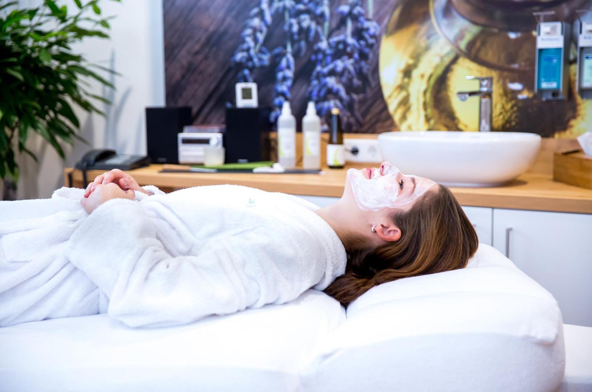 Plus Punkt Private Spa Weingarten  Kültér fotó