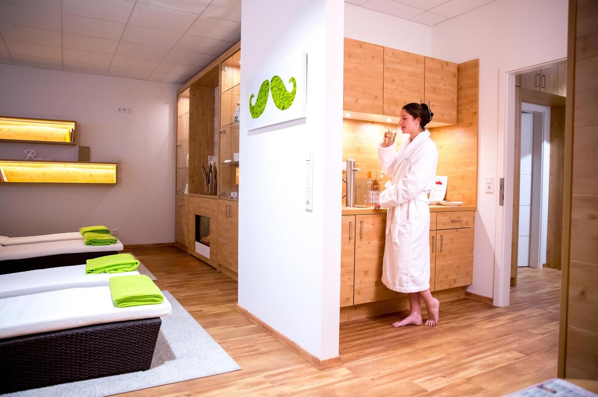 Plus Punkt Private Spa Weingarten  Kültér fotó
