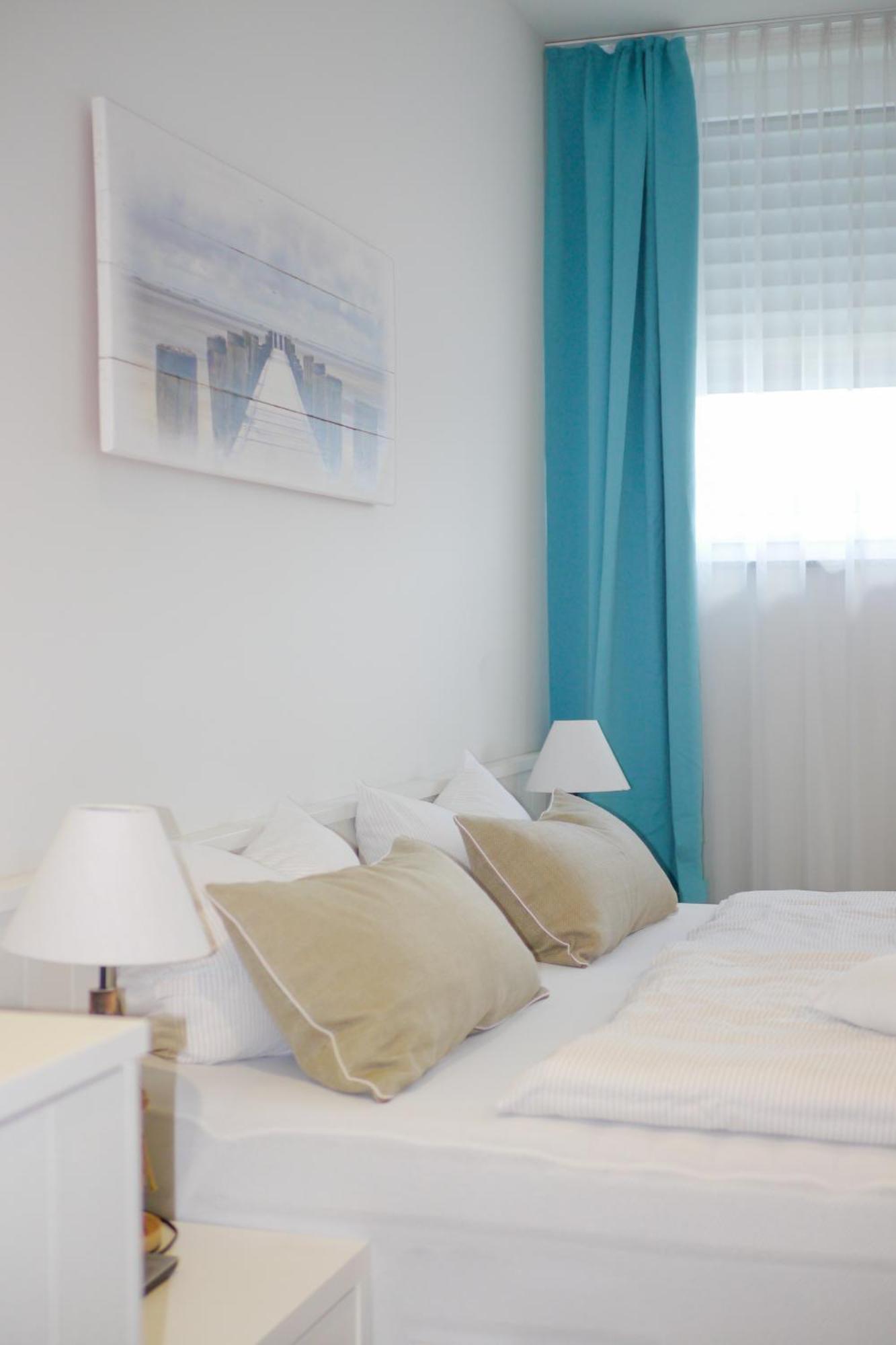 Plus Punkt Private Spa Weingarten  Kültér fotó