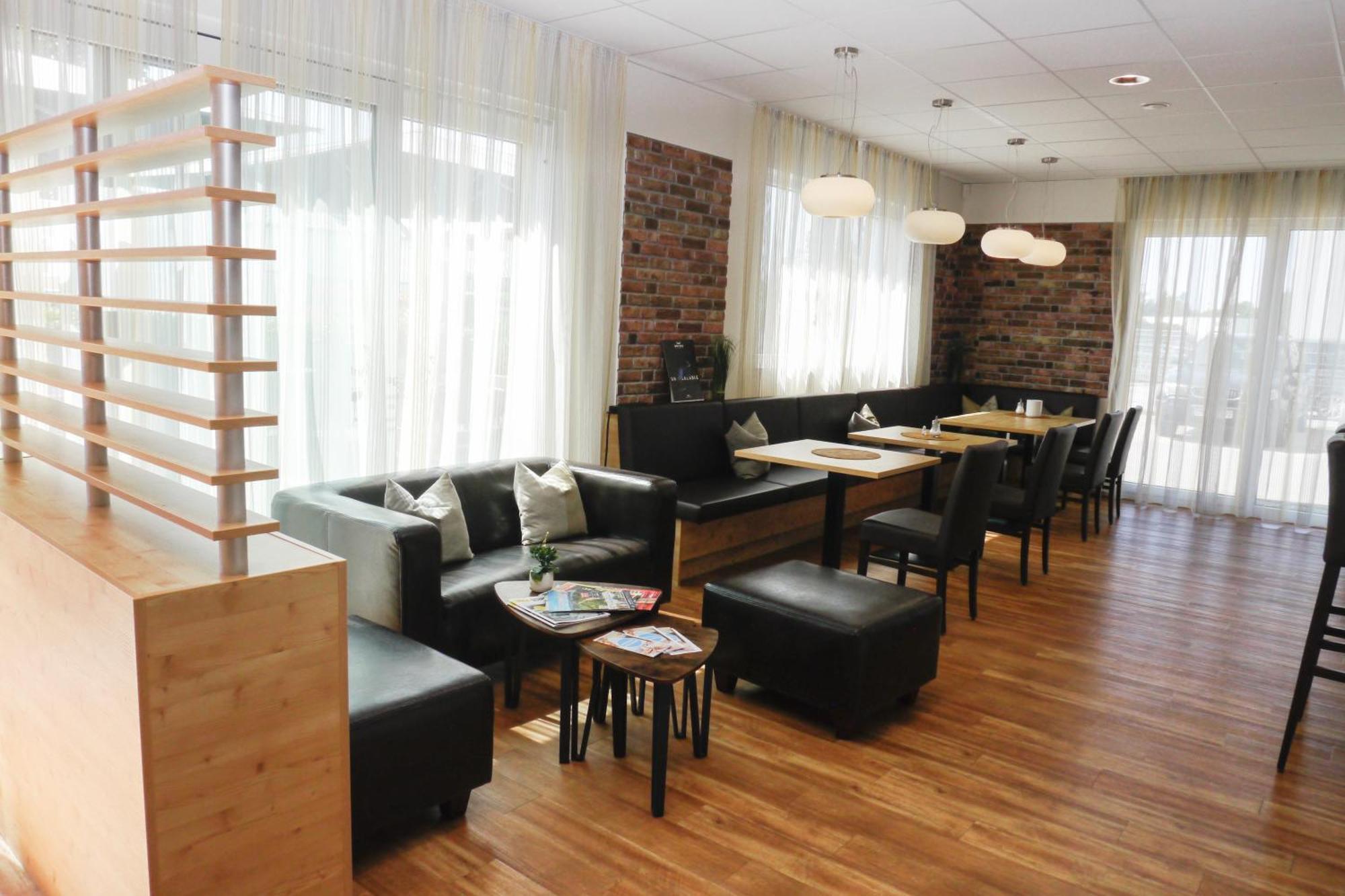 Plus Punkt Private Spa Weingarten  Kültér fotó