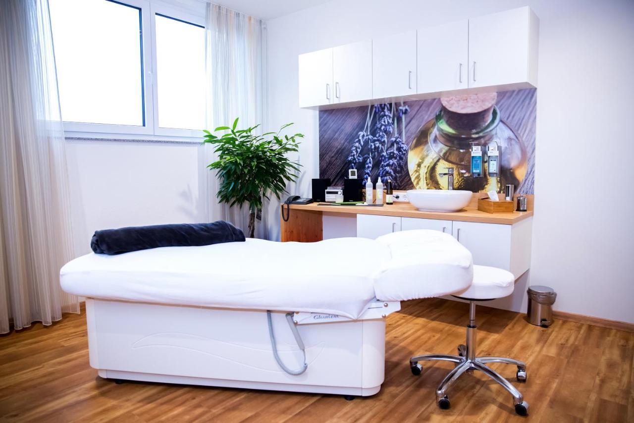 Plus Punkt Private Spa Weingarten  Kültér fotó